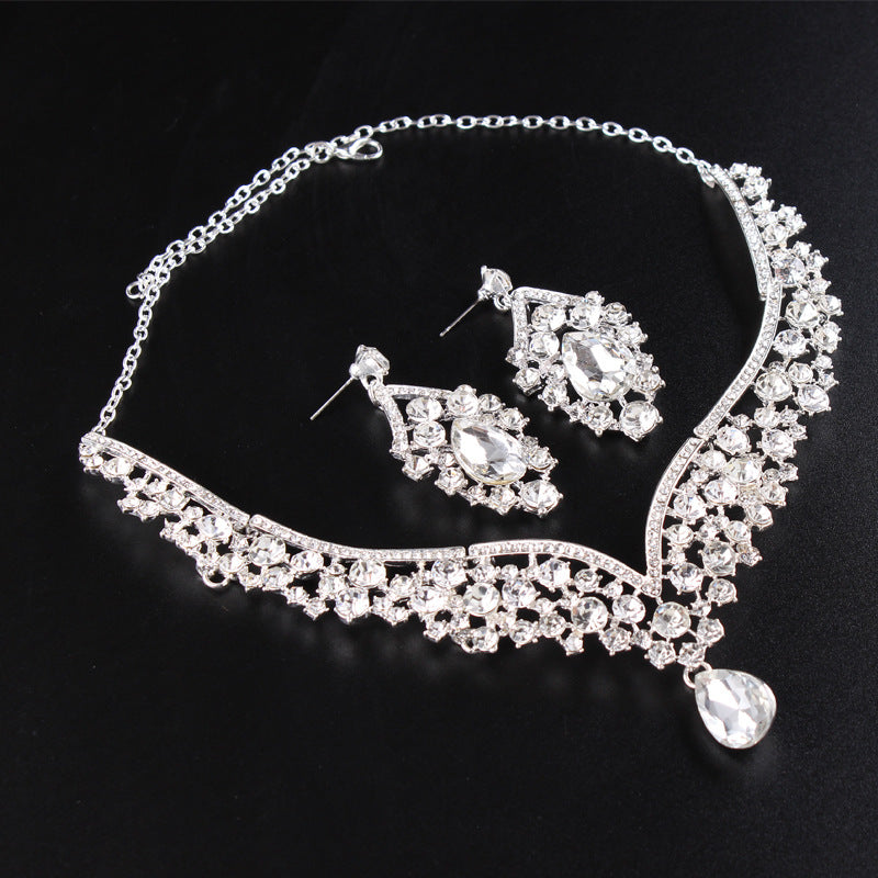 Dazzling Elegance: The Timeless Sparkle of Alloy Diamond Accessories GlamzLife