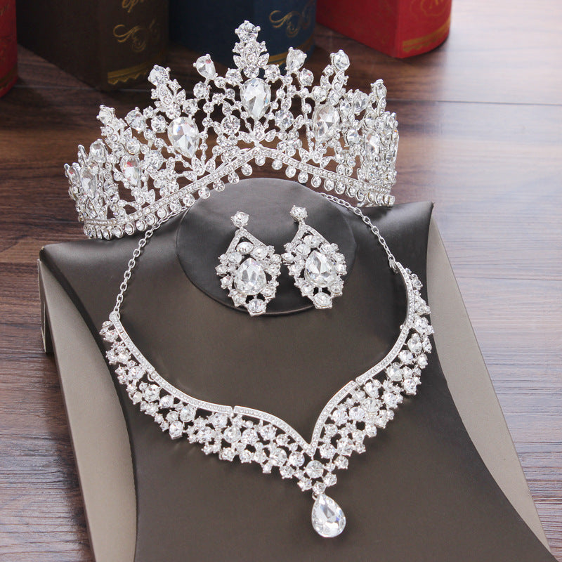 Dazzling Elegance: The Timeless Sparkle of Alloy Diamond Accessories GlamzLife