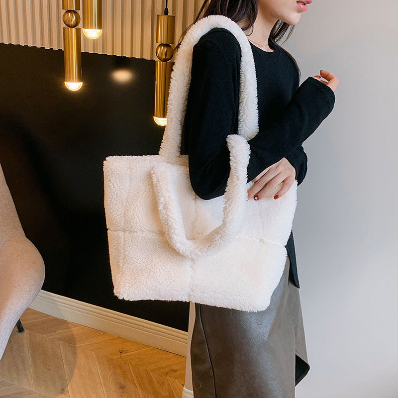 Women's Designer Luxury Plush Bag Winter Fashion Cute Tote Handbags Large Capacity Portable Single Shoulder Furry Bags GlamzLife
