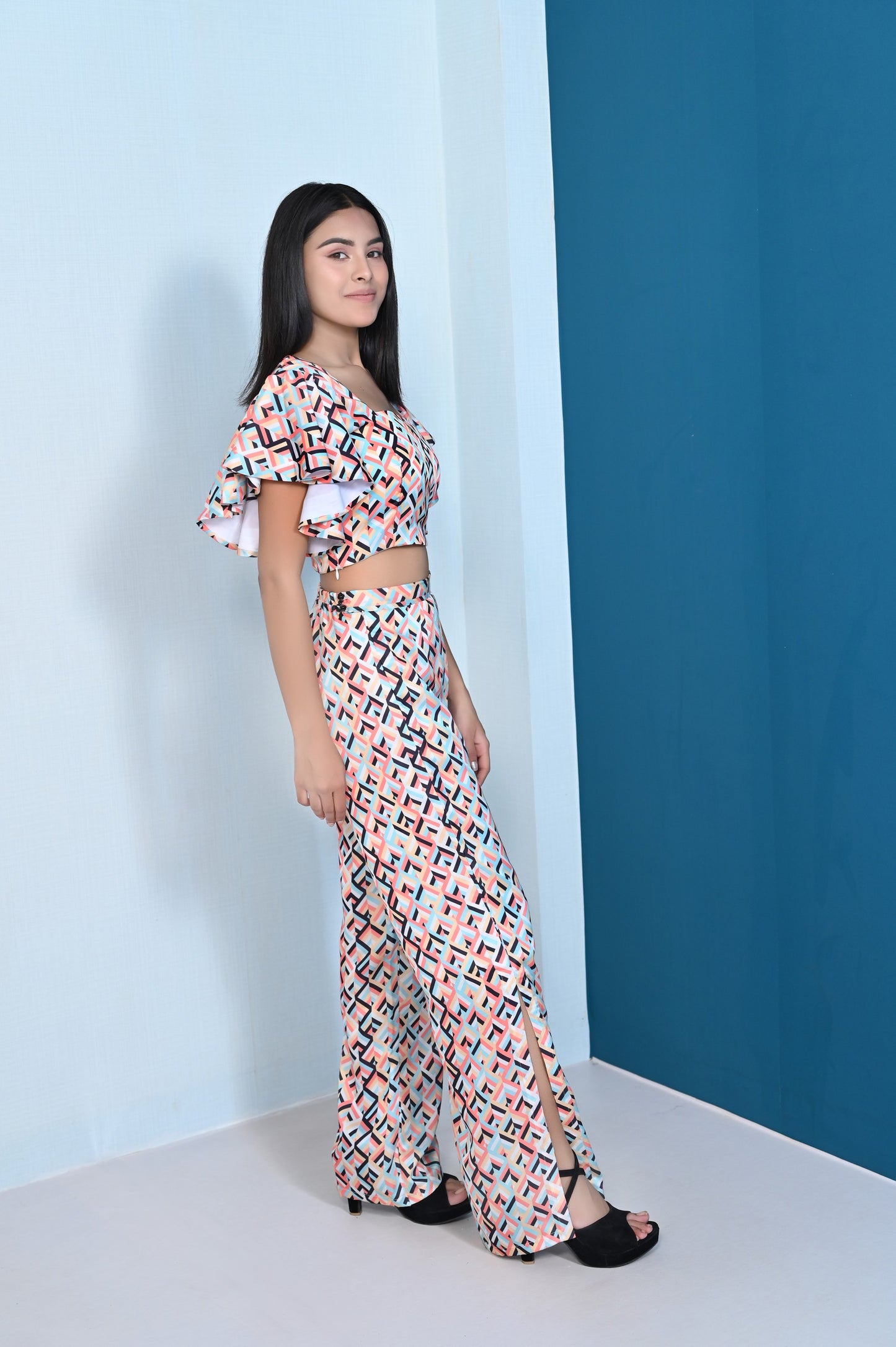 Abstract Print Butterfly Sleeve Crop Top With Side Slit Pant | GlamzLife