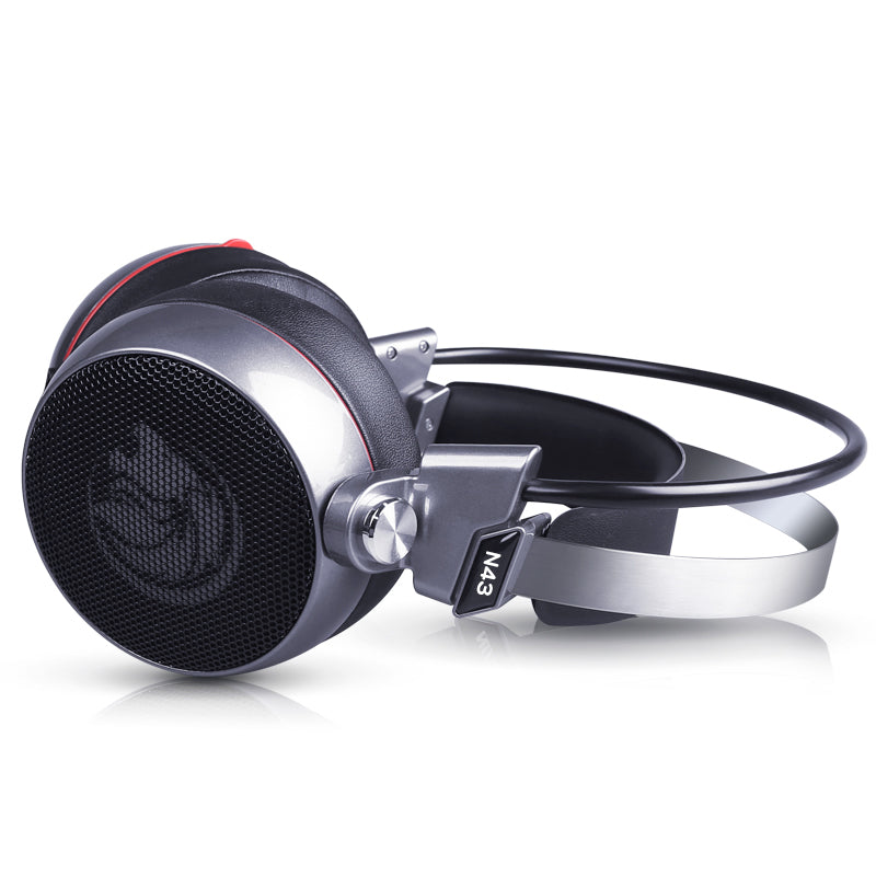 Headphones for desktop games | GlamzLife